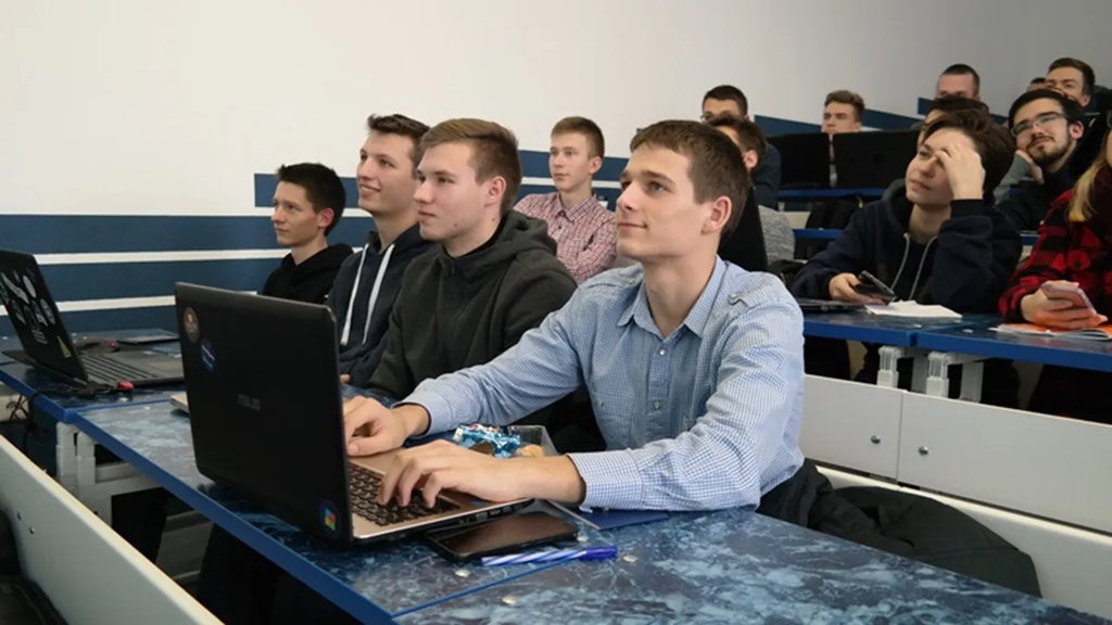 Дистанционное высшее образование в РГСУ » Экстернат - диплом экстерном, получение вузовского диплома